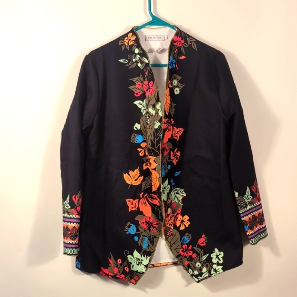 Floral Embroidery look alike print Black Jacket Misslook Size Large